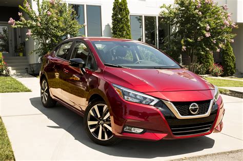 why are nissan versa so cheap